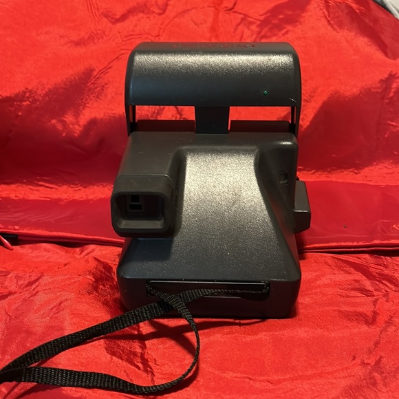 Vintage Polaroid 600 One Step Instant Camera with Electronic flash auto focus - Picture 8 of 8